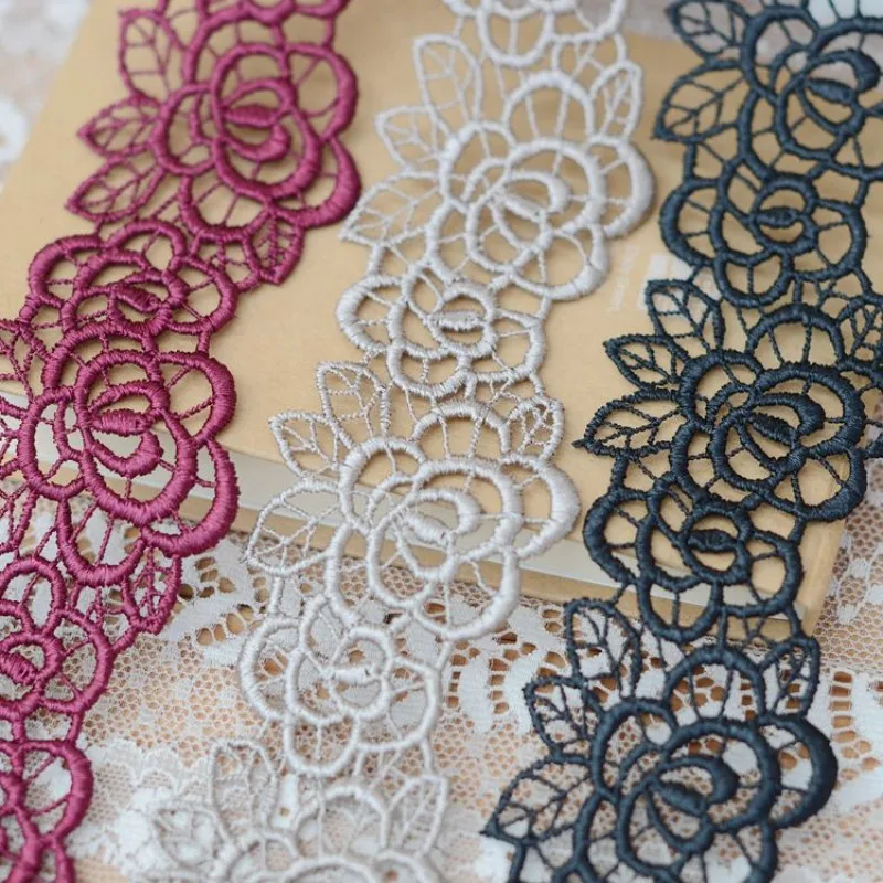 

2019 hot sale Lace accessories three-color rose embroidery water-soluble lace 4.3 cm H4301
