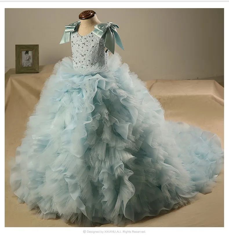 Небесно-голубое пышное платье принцессы для девочек; многослойные Детские бальные платья с оборками; платья для первого причастия с бантом и кристаллами; платье с цветочным узором для девочек