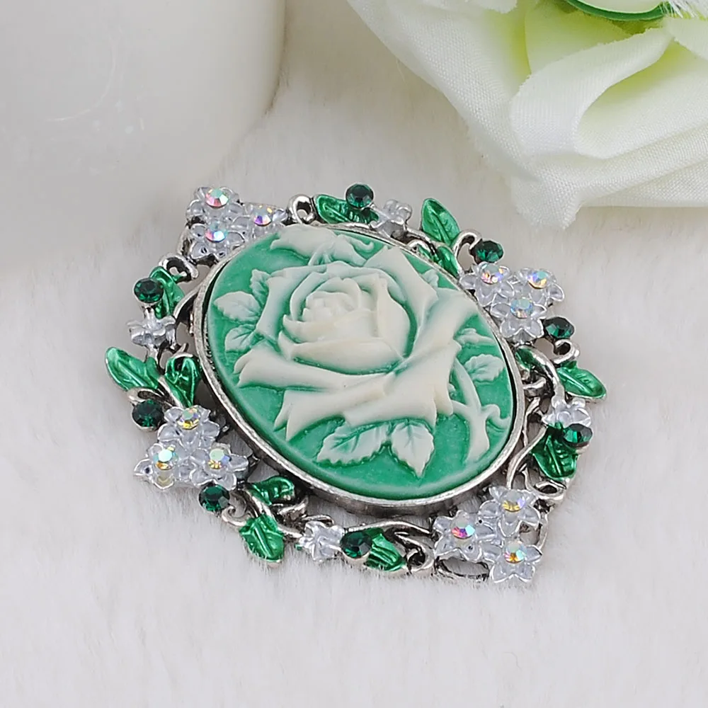 Brooches-00018 (9)