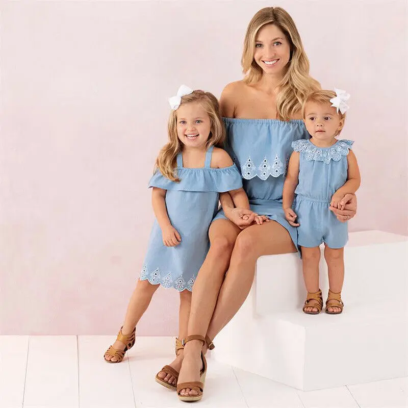

Cold Shoulder Ruffled Collar Mother and Daughter Matching Dresss