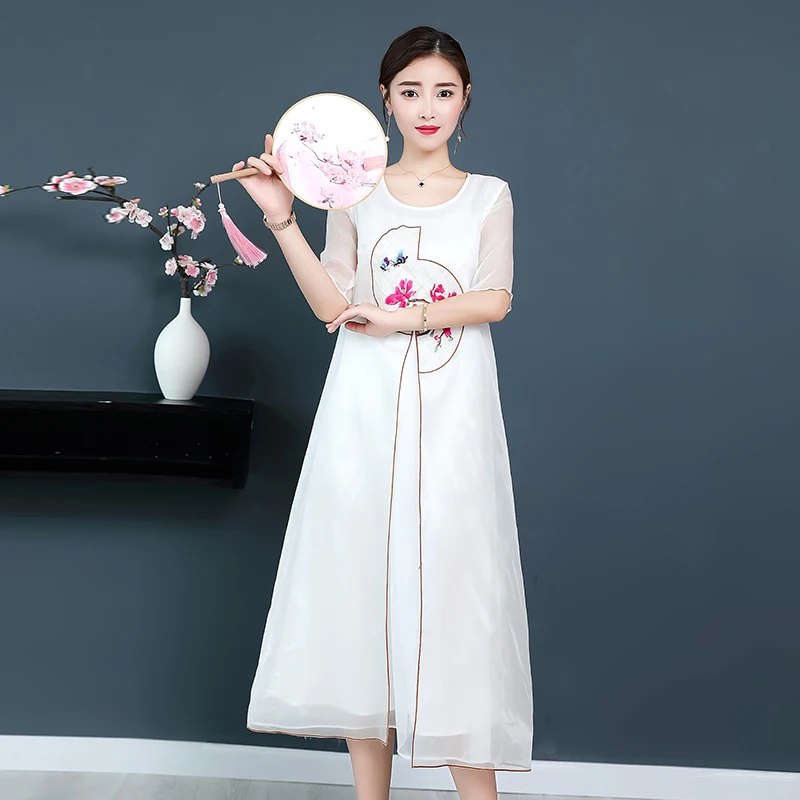 

Fake 2 Piece White Dress Elegant for Women Emboridery Floral Chinese Flowing Party Night Dresses Vintage Robe 2019 Summer