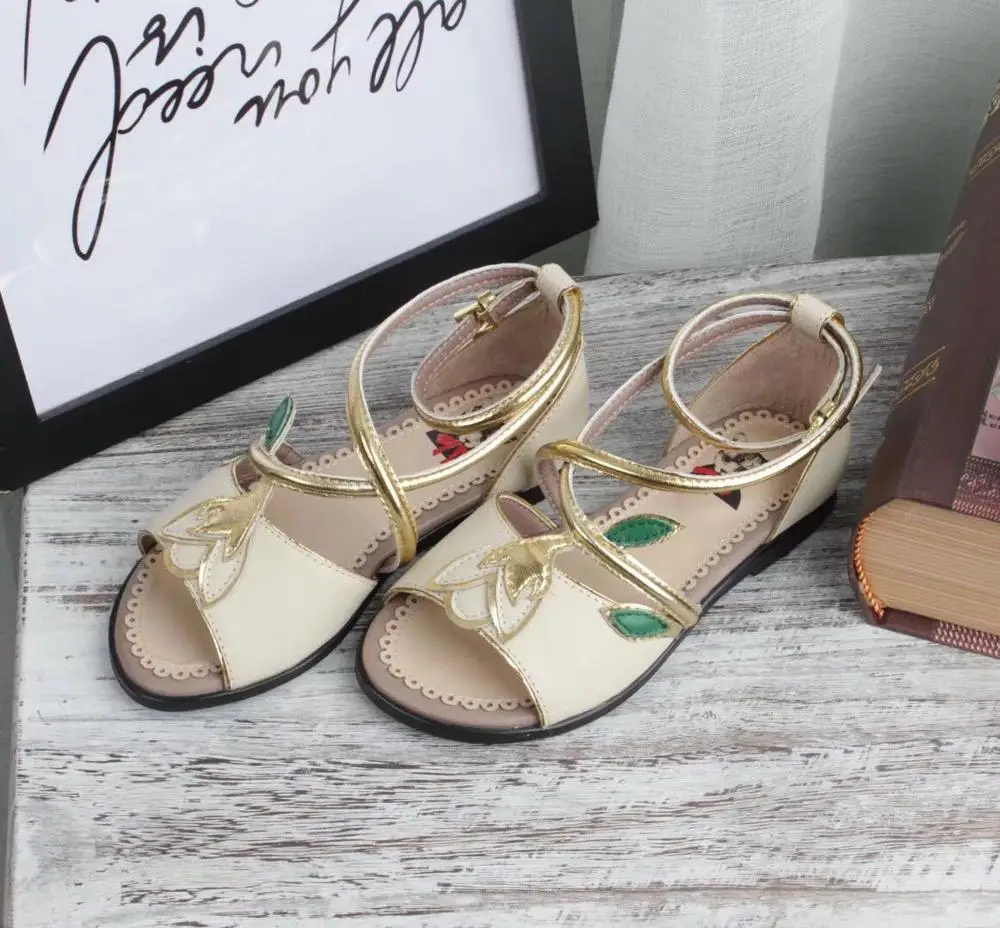 

Girls 2019 New Summer Fashion Kids Creamy Beige with leaf Princess Flat Buckle Strap Sandals Girl Shoes EURO 23-33