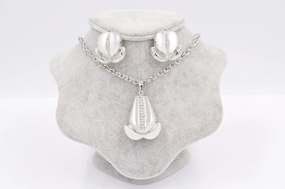 Jewelry sets (5)
