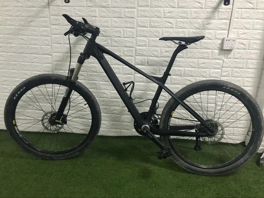 Горный велосипед Carbon Bike BB30 BSA 33 скорости размер 151719 дюйма Центральная рама