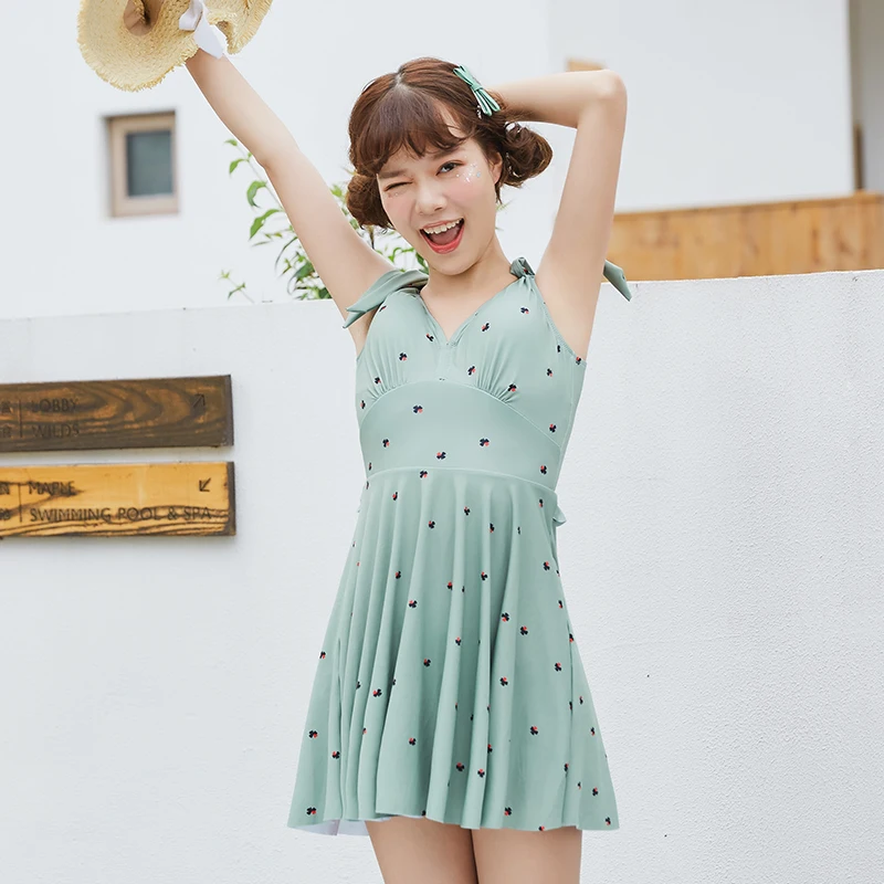 

2019 New arrival Small fresh Pleated skirt One piece swimsuit high quality Young girl Swimwear lovely women bathing suits