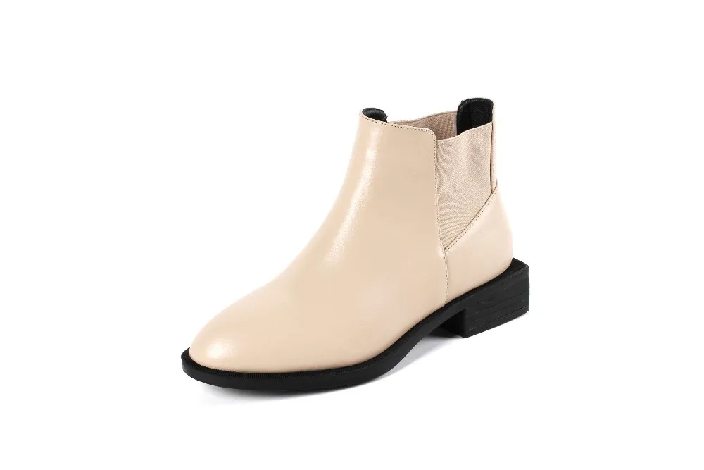 Nero Short Per apricot Scarpe In Tacchi Del fiammifero Il Nero Short Per apricot Scarpe In Tacchi Del fiammifero Il