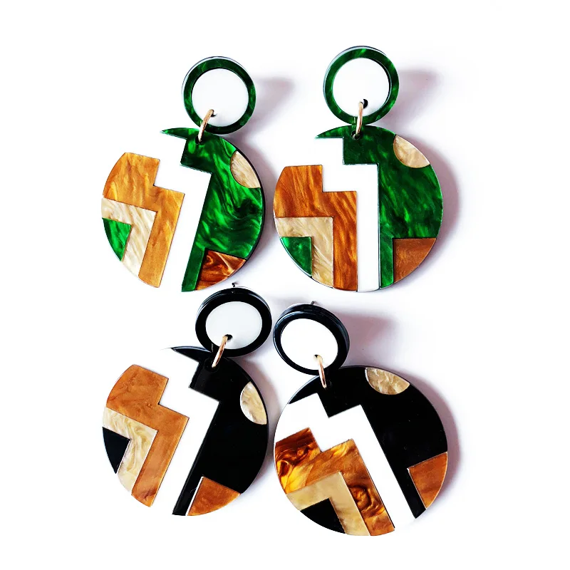 Новые геометрические разноцветные элегантные серьги-гвоздики из смолы