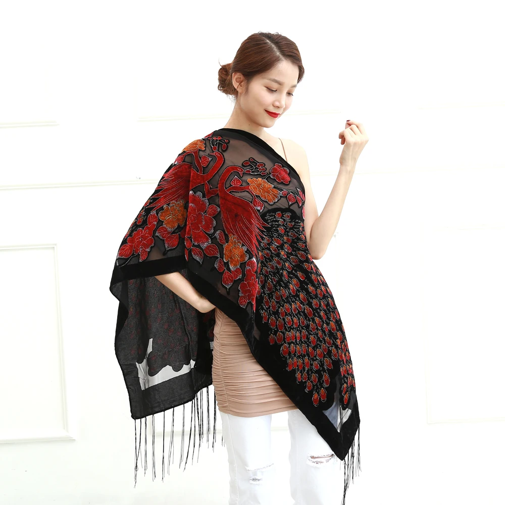 Koop 12 Kleuren UK Pauw Fluwelen Shawl Vrouwen Sjaal Mode Winter Pashmina Poncho ONS Gift Voor Lady gratis verzending
