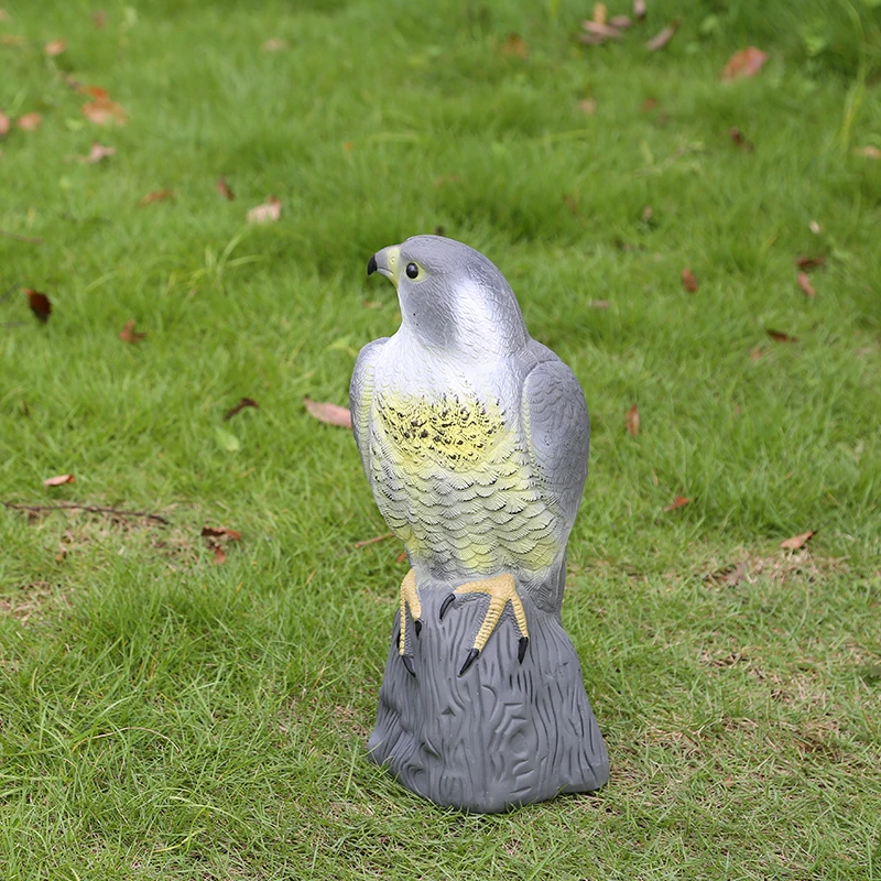 Realistic Falcon Scare Cat Scarer Rabbit Bird Repeller Cat Prowler Owl Fake Scarecrow Decoy Pest Control