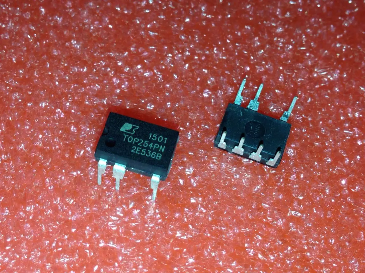 

5PCS/LOT TOP254PN TOP254P DIP-7 LCD Driver