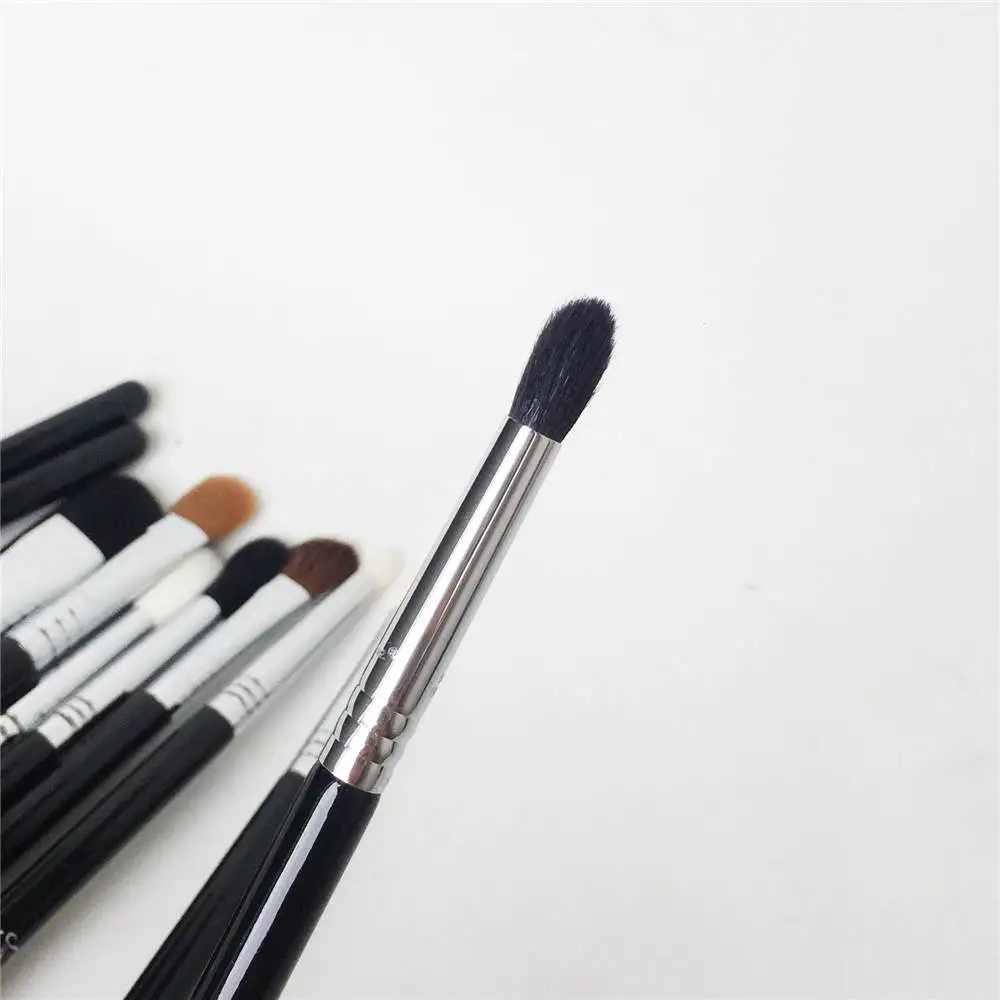 Sigma E45 Small Tapered Blending BRUSH _ 1