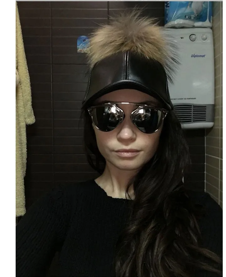 baseball-cap-pom-pom-_03