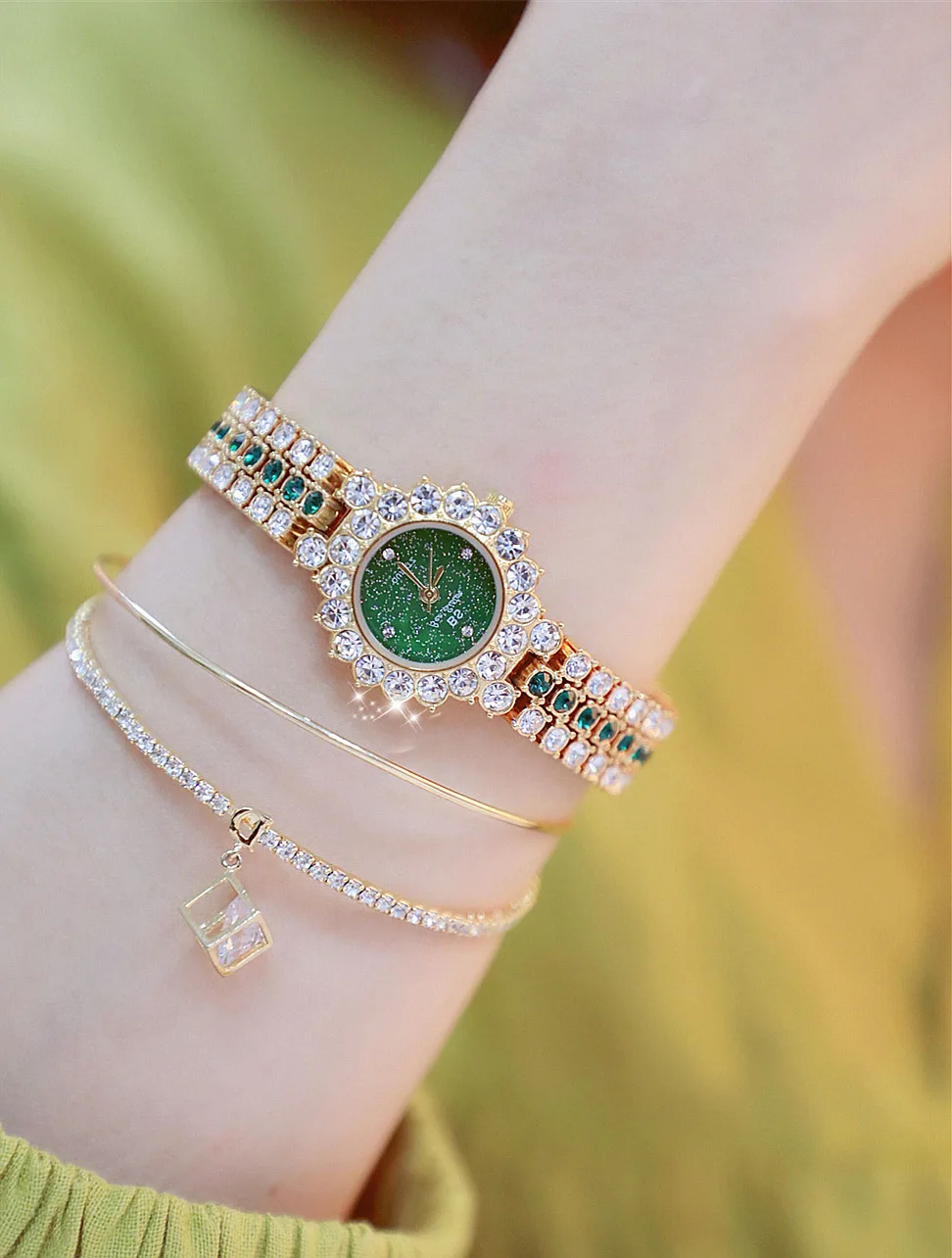 

New fashion luxury Rhinestone high-end women's watches party gifts birthday gifts manufacturer direct sales wholesale