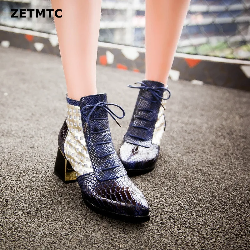 Новинка 2018 женские ботинки челси ZETMTC на молнии ботильоны со змеиным принтом