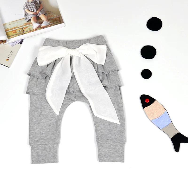 Штаны для маленьких девочек, штаны для новорожденных, белые шифоновые леггинсы с большим бантом для малышей 0-2 лет, весенне-осенние брюки, детская одежда серого и розового цвета - Цвет: Серый
