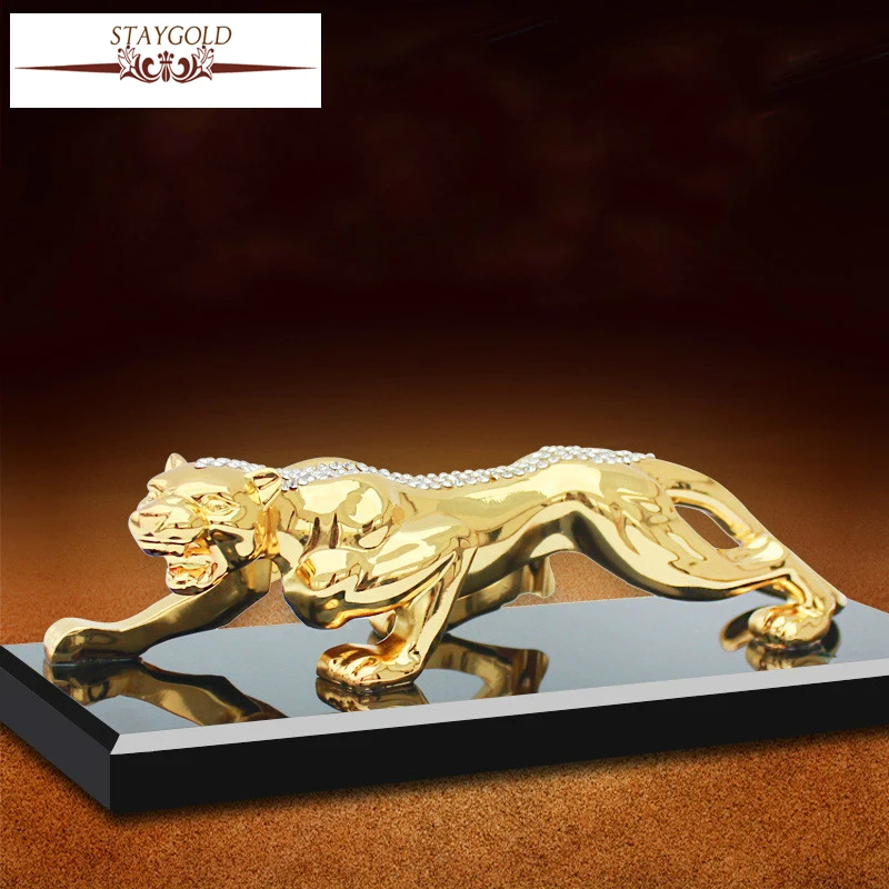 

Car Ornaments With Gold And Base Leopard Leopard Lucky Leopard 21.5*6.8*6cm