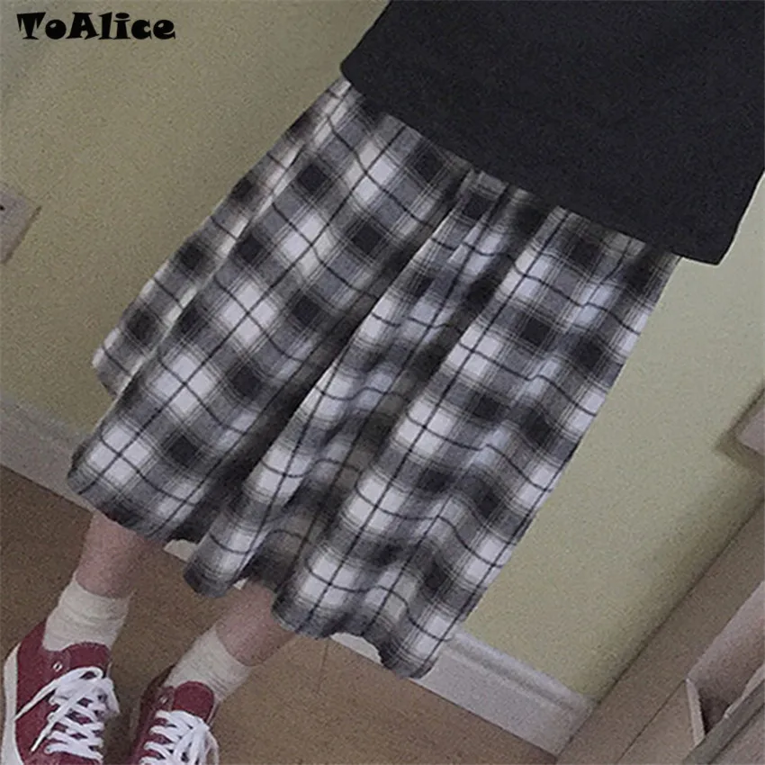 

NEW Women's Vintage Winter Midi Skirt Black & White Plaid Checks Skirts Saia Midi Big Hem Cute Student Girls Skirt England Style