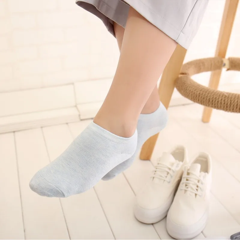 

Summer Women Socks Candy Color Low To Help Summer Cotton Thin Section Silicone Non-Slip Invisible Boat Socks solid color