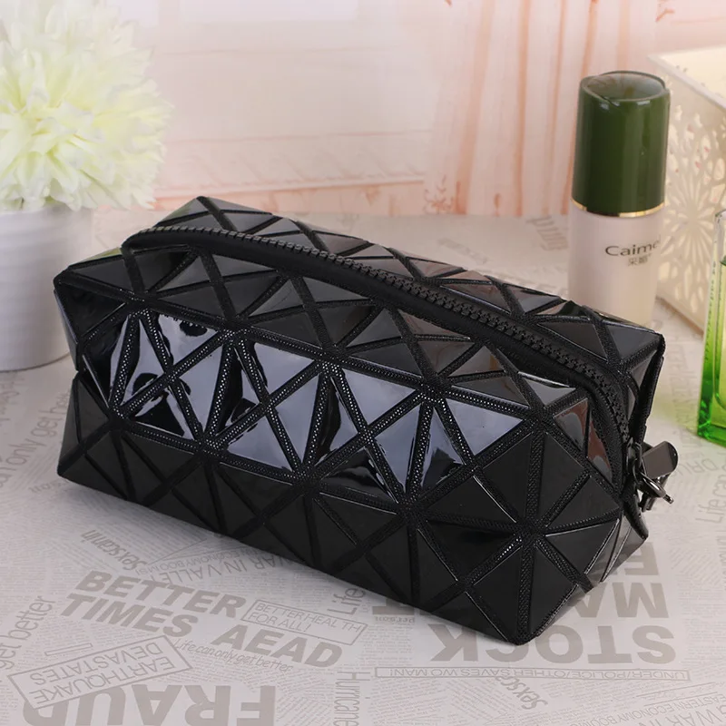 Geometric Zipper Cosmetic Bag Laser Flash Leather Ladies Cosmetic Large Storage Package Women Diamond Makeup Bag The diamond