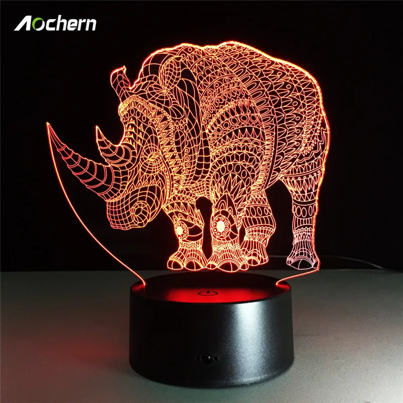Lampe mit gebogenem Holz Ständer