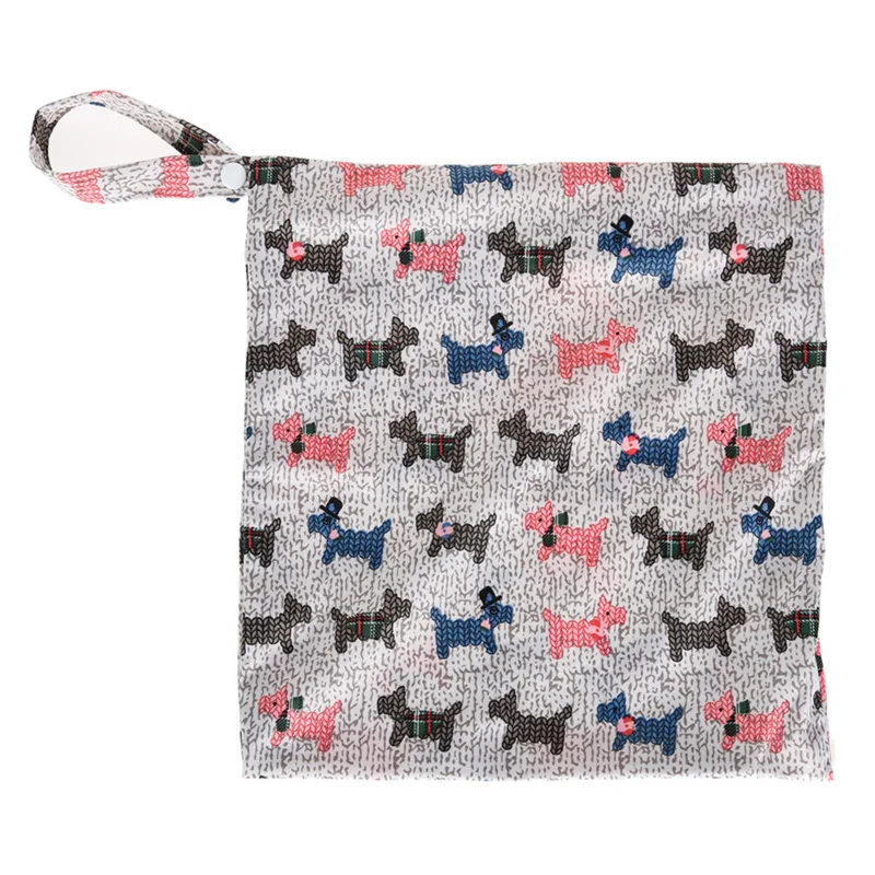 

12.2*11cm Useful Waterproof Reusable Zipper Baby Cloth Diaper Nursing Pads Stroller Hanging Bag Small Wet bag Pouch