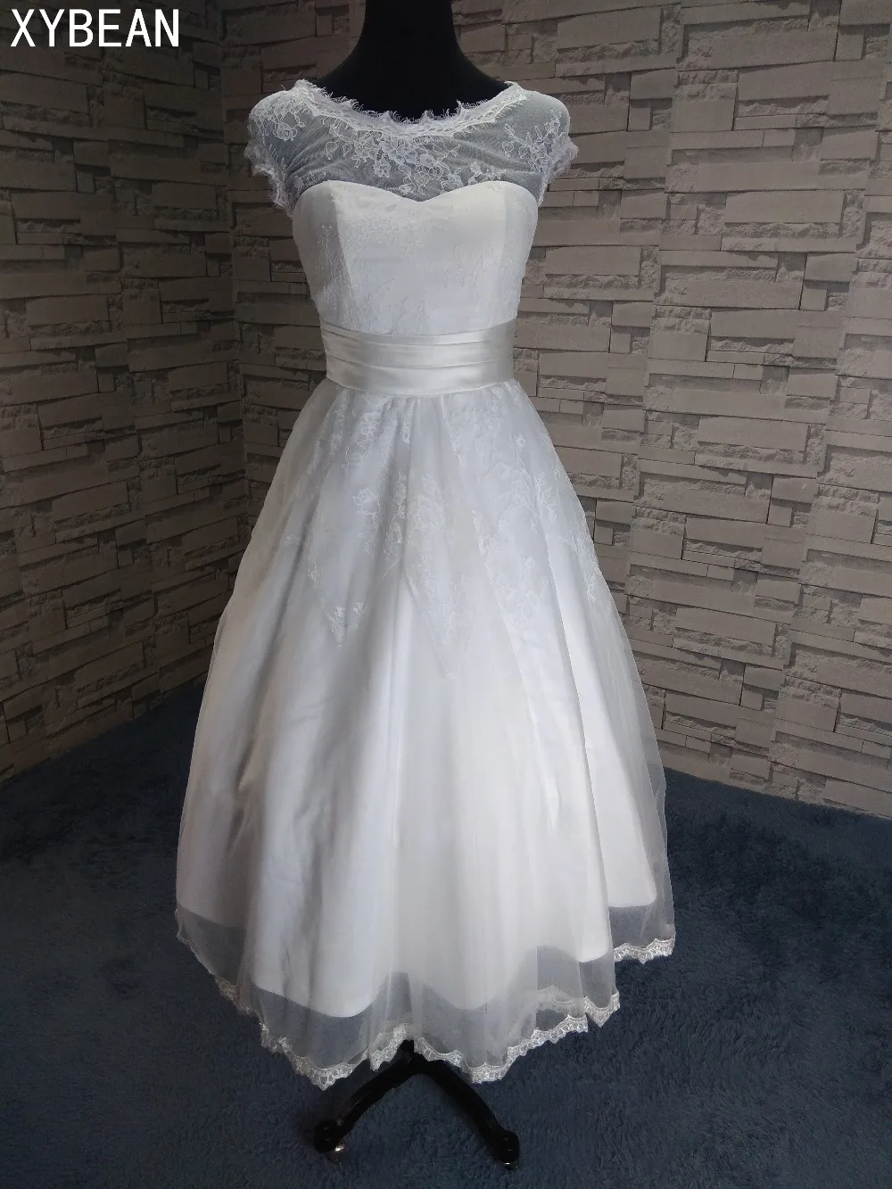 

2019 New Free Shipping A Line Sashes Lace Wedding Dresses
