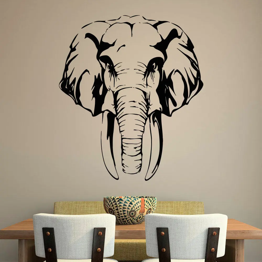 Слон на стене