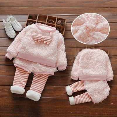 Autumn and winter clothes girls and children plus velvet thickening female baby winter coat outside suit FREE Autumn and winter clothes girls and children plus velvet thickening female baby winter coat outside suit FREE
