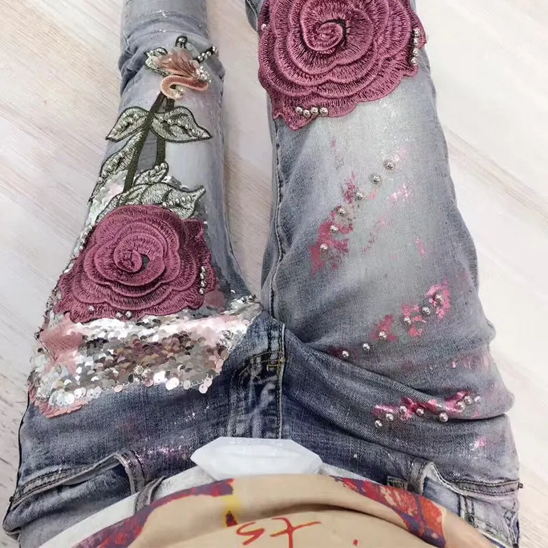 Европейский стиль, джинсы для женщин, для похудения, брюки бойфренда, тонкие, Розовая вышивка, золотые, модные, с блестками, весна и осень, джинсовые штаны