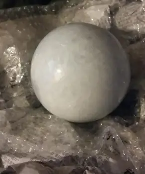 

SHUN 100MM+Glow Stone Glow In The Dark Stone Ball Healing