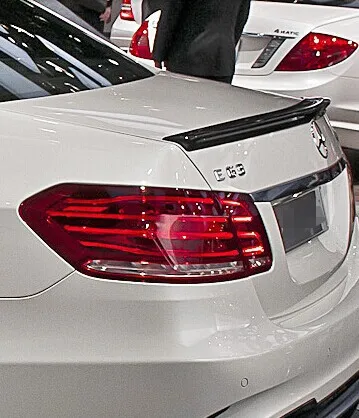 W212 AMG углеродного волокна автомобиля задний багажник загрузки губы крыло спойлер для Mercedes-Benz W212 E63 AMG