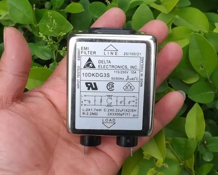 

EMI FILTER 220V anti-interference EMI DC socket Power Purifier Filter(6.3)