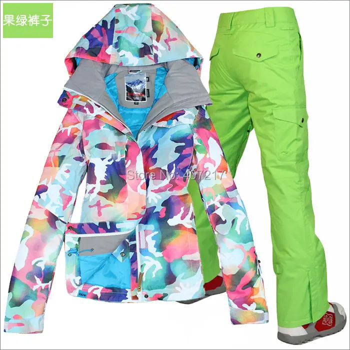Женский термальный лыжный костюм, женский костюм для верховой езды, сноубординга, лыжная одежда, камуфляжная Лыжная куртка и зеленые лыжные штаны, водонепроницаемый, 10K