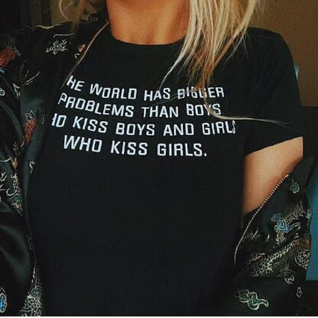 Футболка с надписью The World Has More Problems Than Boys Who Kiss для мальчиков и девочек футболка