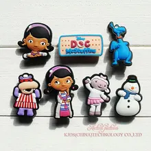 Одиночная 1 шт. Doc Mcstuffins ПВХ подвески для обуви, пряжки для обуви аксессуары подходят для браслетов Croc JIBZ, Детская Вечеринка X-mas подарки