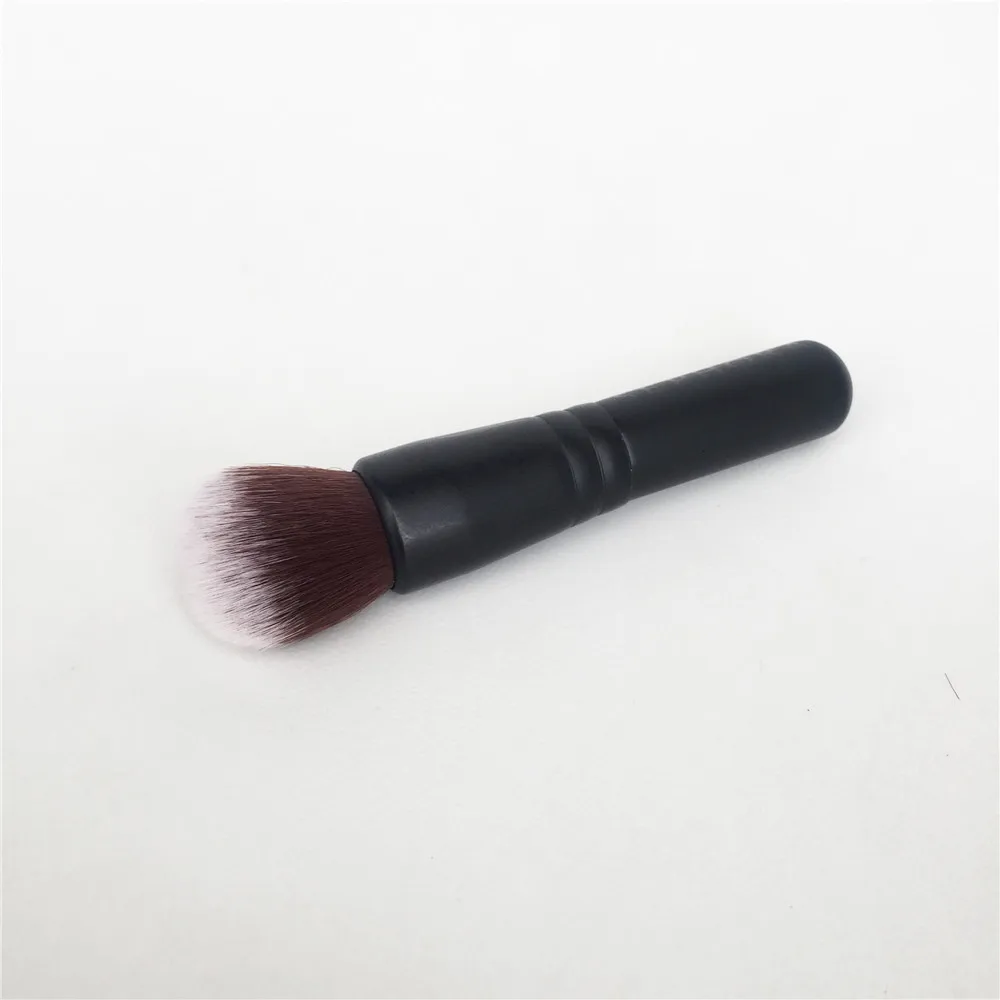 SEPHORA CLASSIC Multitasker Complexion Brush 45.5 _ 2