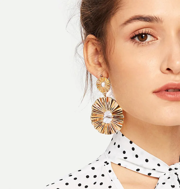 

Modern Medium Circle Earrings-Hammered Texture-Round Small Dangle Drop-Light Catcher Earrings for Women