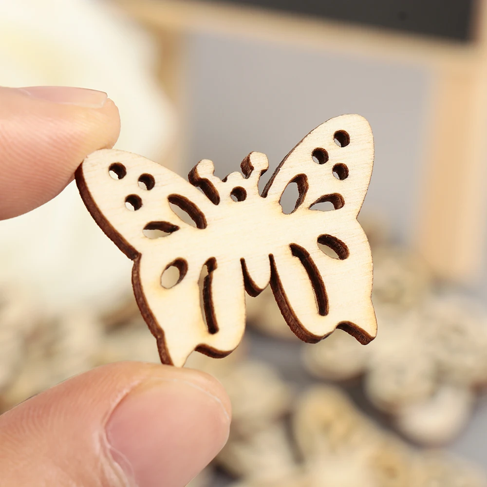 50PCS/Pack DIY Craft Wood Blank Butterfly Pattern Embellishments Wood Color Wedding Love Tags String Hanging Pendants