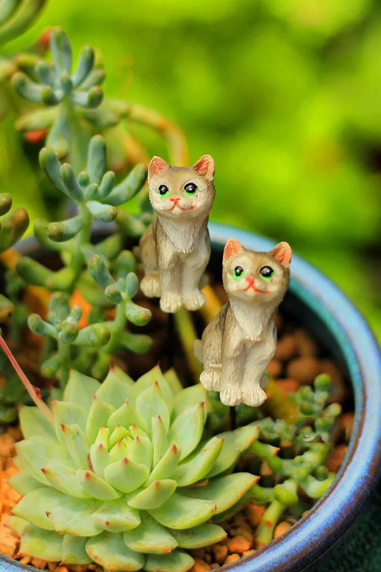 

Miniature Kitten Gardening Plug-in Gray Resin Garden Decoration Outdoor