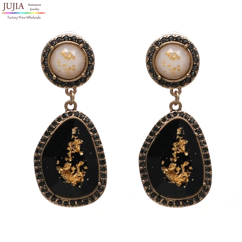 

Factory Price Wholesale good quality 2 colors New statement fashion Dangle Earrings for women