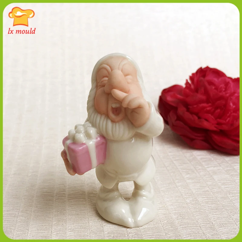 

2017 new cartoon dwarf DIY aromatherapy gypsum dry pace baking tool resin silicone mold soap candle silicone mold