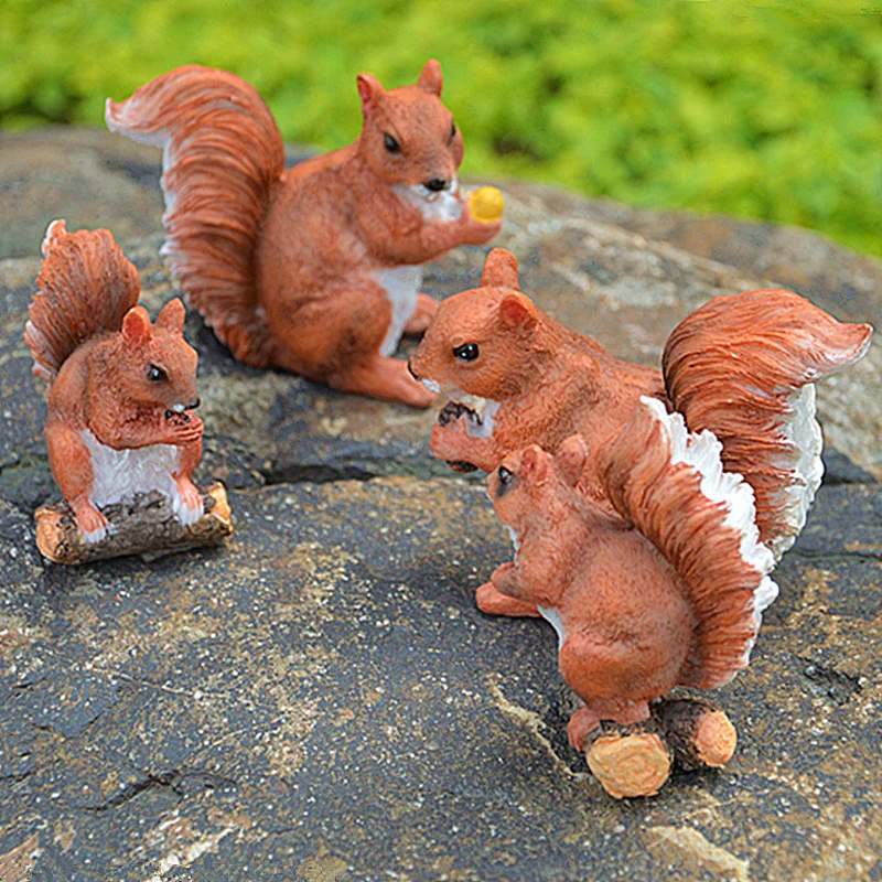 2Pcs/lot Resin Squirrel Sculpture Ornaments Collectible Outdoor Home Garden Decor