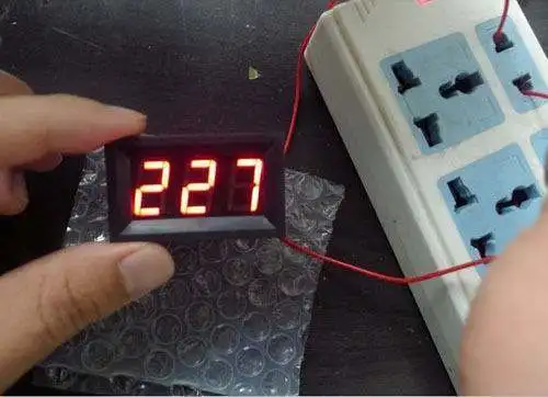 

AC 60-500V Digital LED Voltmeter Voltage Panel Volt Meter ac 110V 220V 380V 120v/240v 230v red color