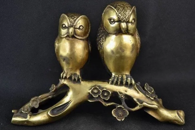 

Exquisite Interesting Old Handwork Copper Carving Couples Owl Sitting On the Stump Statue