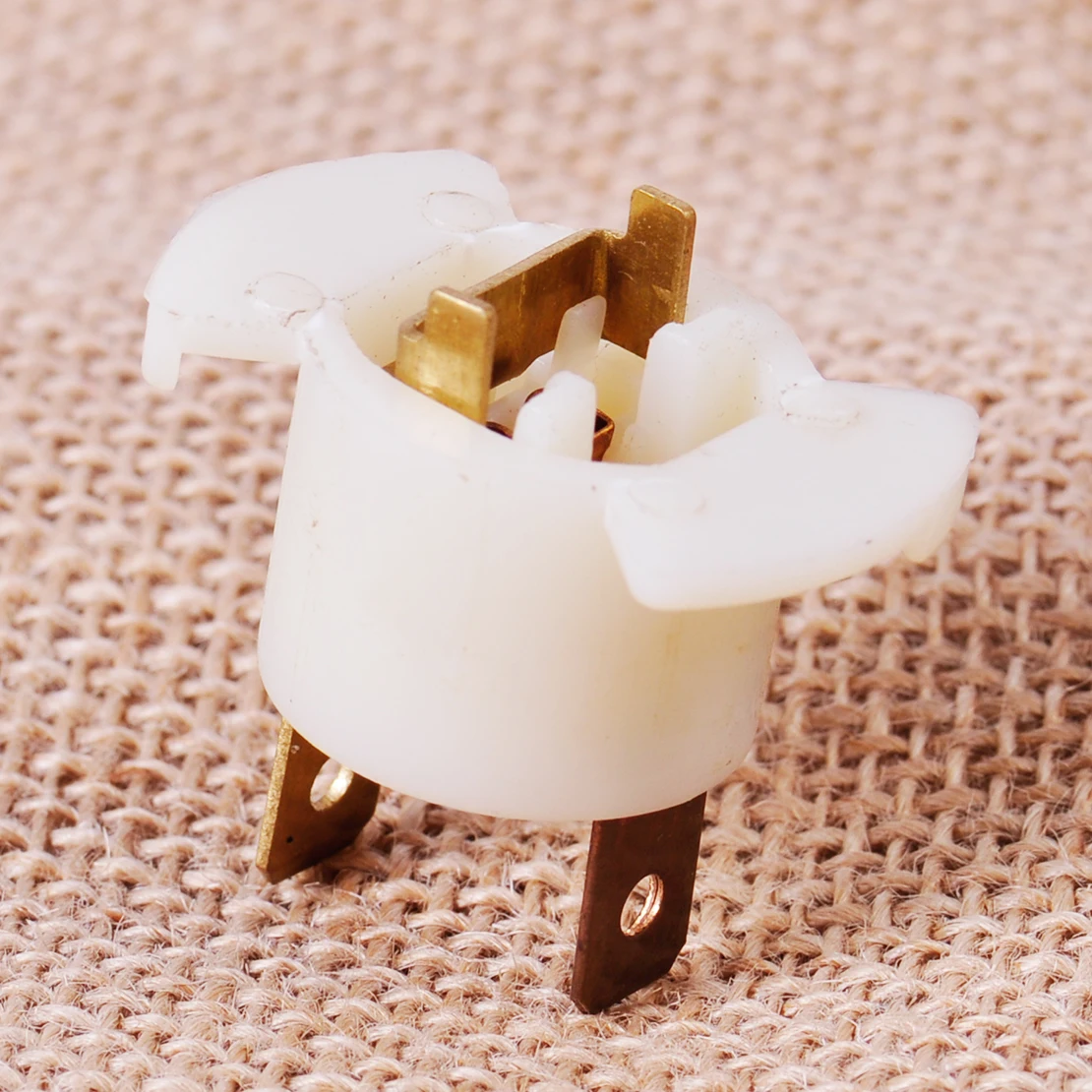 Переходник с цоколя h1 на h4. Цоколь для лампочки h1. Адаптер лампы h1. Патрон лампы honda (33116sd4961). Адаптер лампы h1.