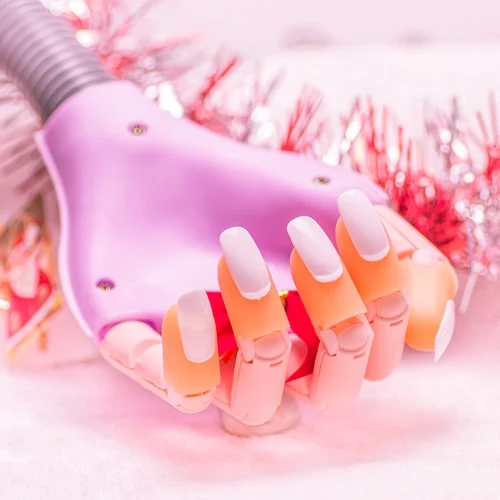

Nail Trainer Tool Adjustable Nail Art Model Hand Practice DIY Personal & Salon Nail Training Manicure Tool with 100 Nail Tips