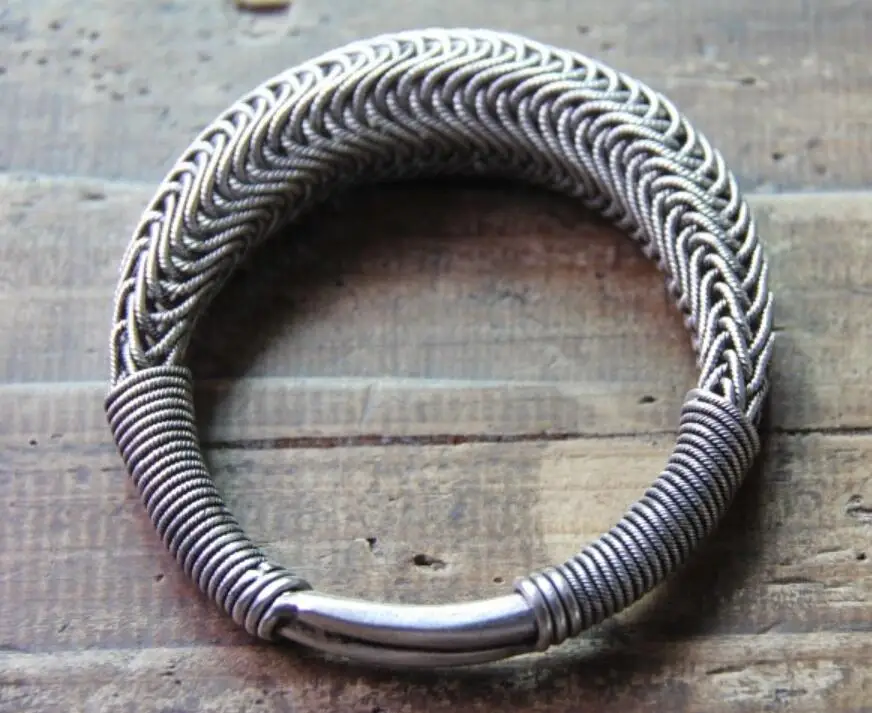 

hot sell new - free shipping 100% Handmade Chinese nationality Miao Silver Bracelet bangles