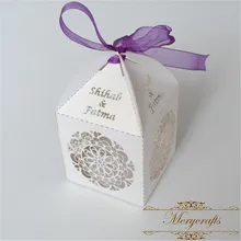 Круг цветы Лазерная резка Индивидуальные имена с белым жемчугом и коробка для свадебных сувениров