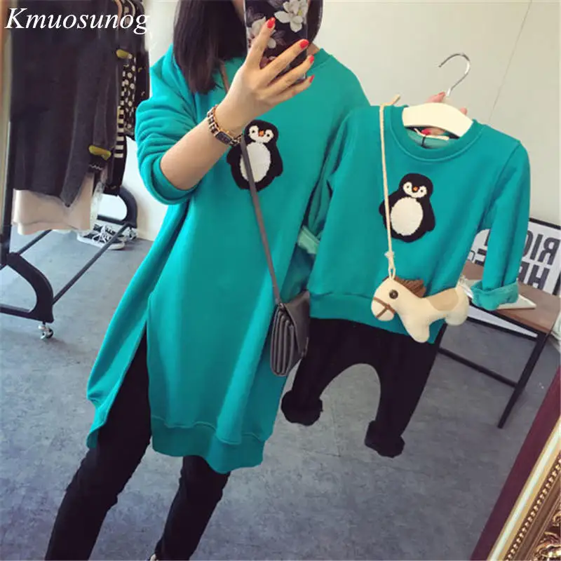 

Family Matching Outfits T Shirts Autumn 2019 Mother Kids Girl Boys Shirts penguin clothes Mother Son Long-sleeve Sweaters C0373