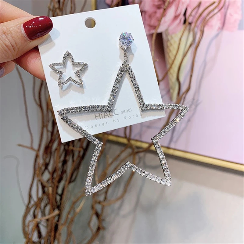 

Hyperbole personality Asymmetric Earring super-flash Rhinestone five-pointed star Earrings For Women Party Jewelry wholesale